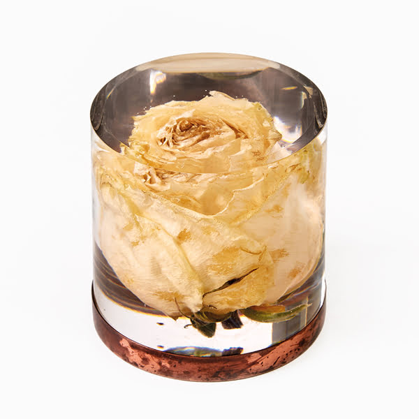 Trigesima: fiore eterno di design per ricordare i morti